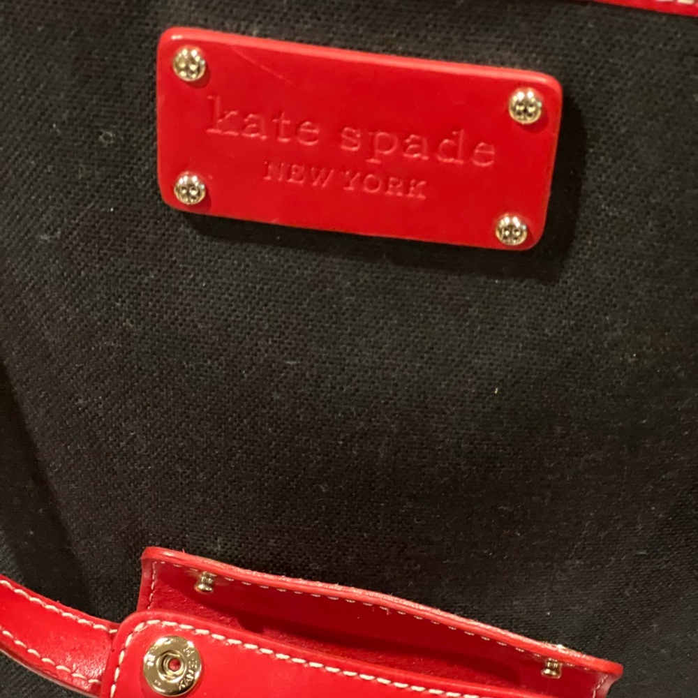 Kate Spade Carryon Duffle Lisbon Vintage Red Leather Trim Red Quilted Inside - Picture 8 of 9